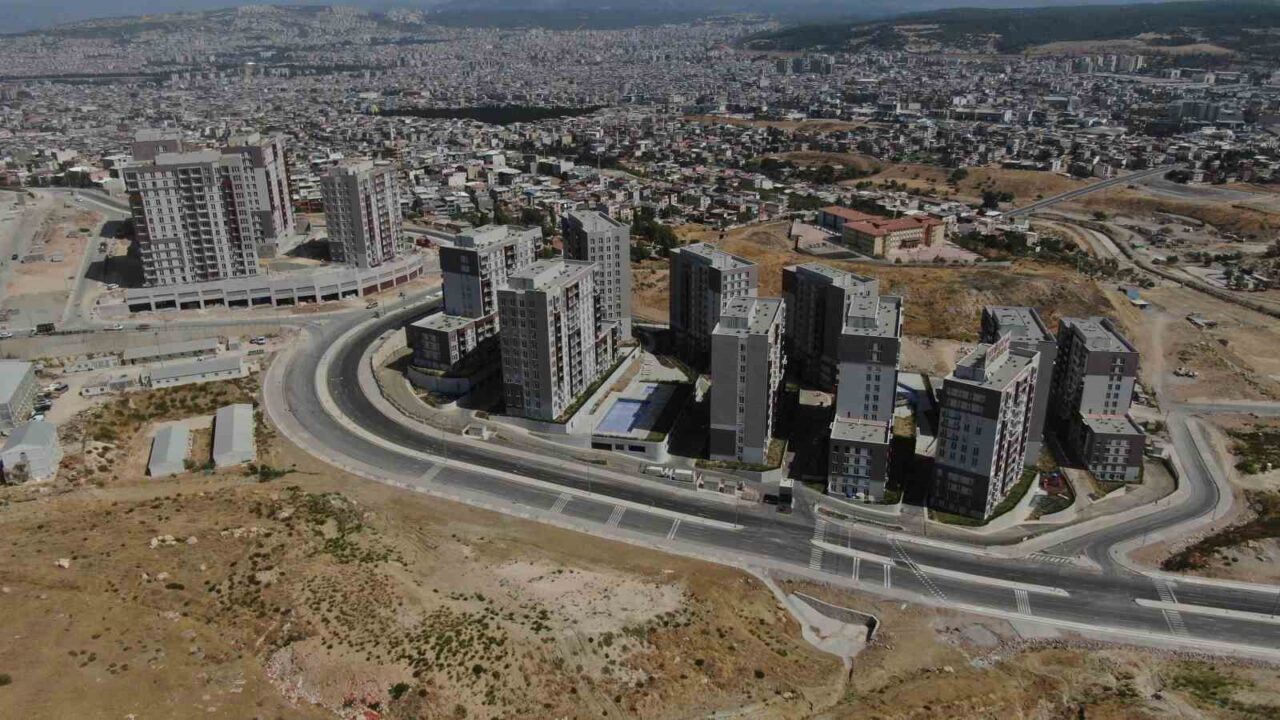 Yüksek kredi faizleri ve konut maliyetlerindeki artış, vatandaşları sıfır daireler
