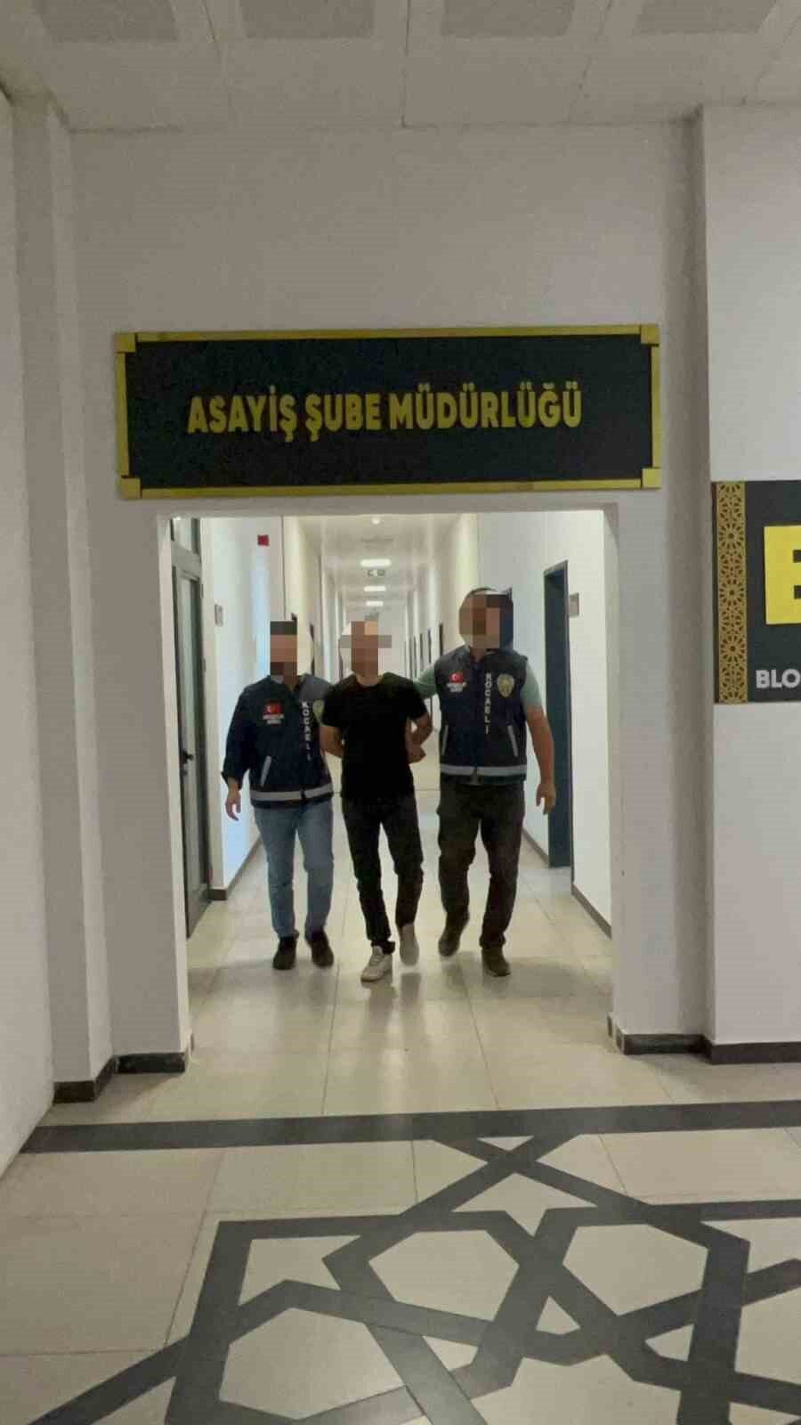 Kocaeli’nin İzmit ilçesinde çeşitli tarihlerde iş yerinden 550 bin TL