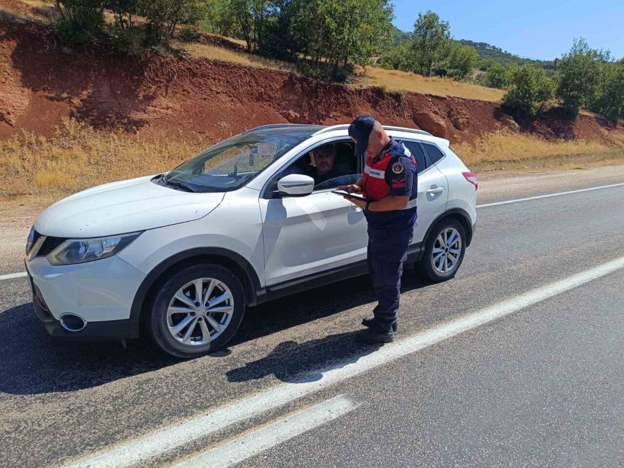 Adıyaman’ın Gölbaşı ilçesinde vatandaşların huzur ve güvenliğini sağlamak amacıyla geniş