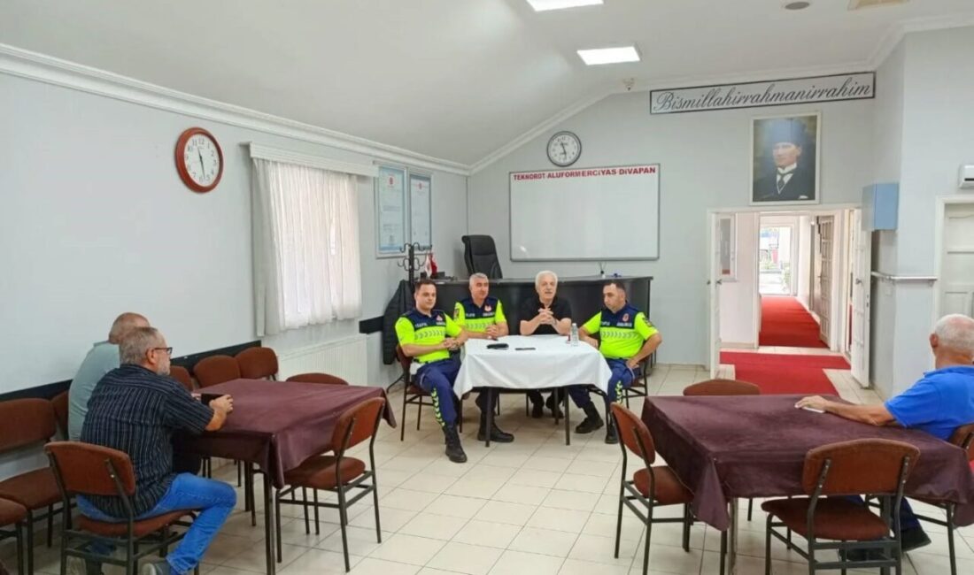 Düzce (İHA) – Düzce İl Jandarma Komutanlığı Jandarma Trafik Şubesi