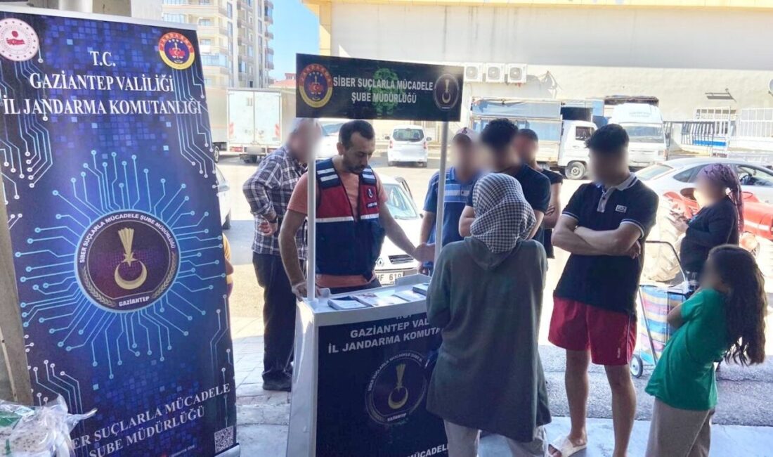 Gaziantep’te jandarma ekipleri, dolandırıcılık olaylarının önlenmesi için bin 145 vatandaşa