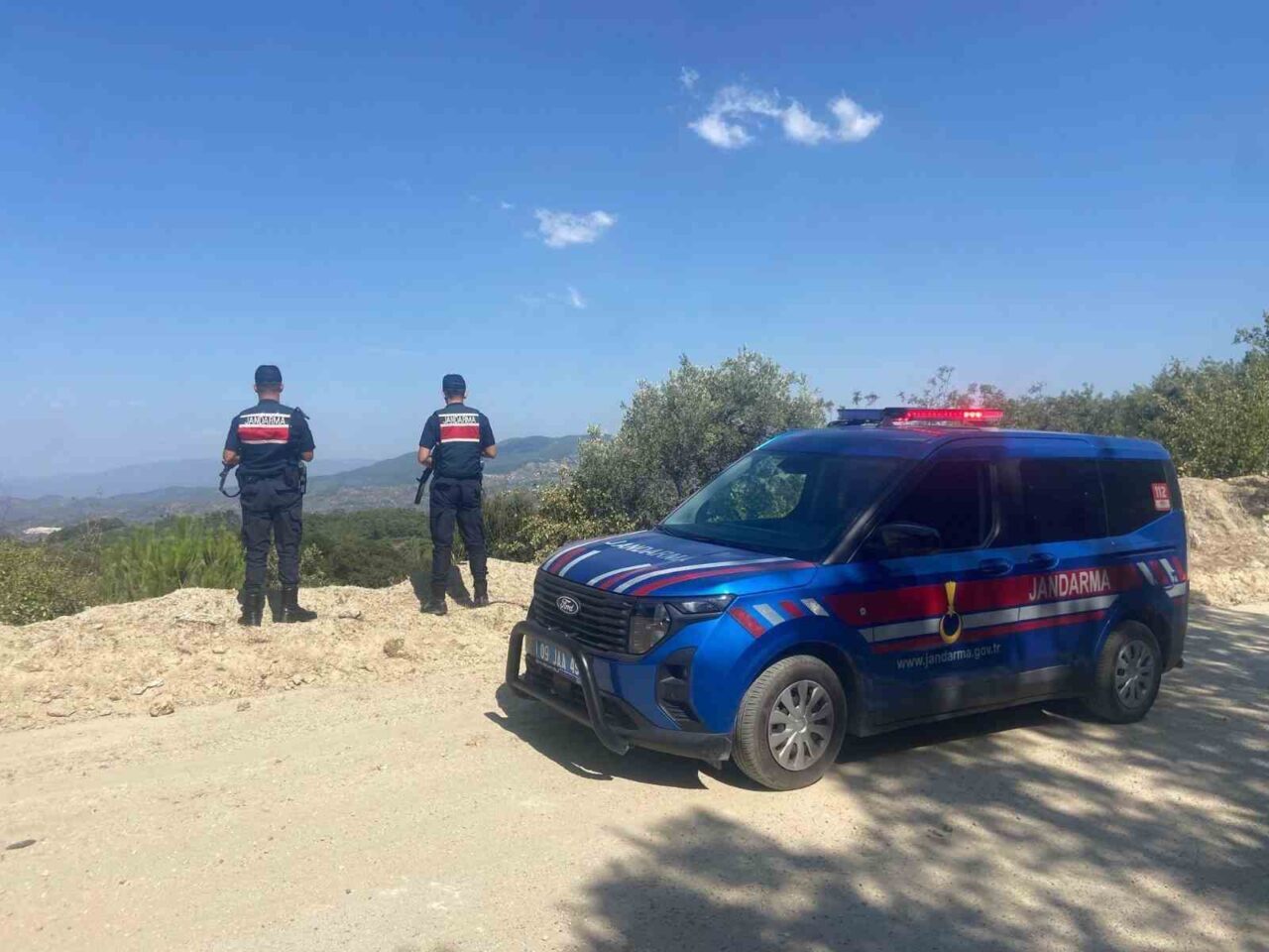 Aydın’ın dört ilçesinde jandarma ekipleri tarafından yangınlara karşı ormanlık alanlarda