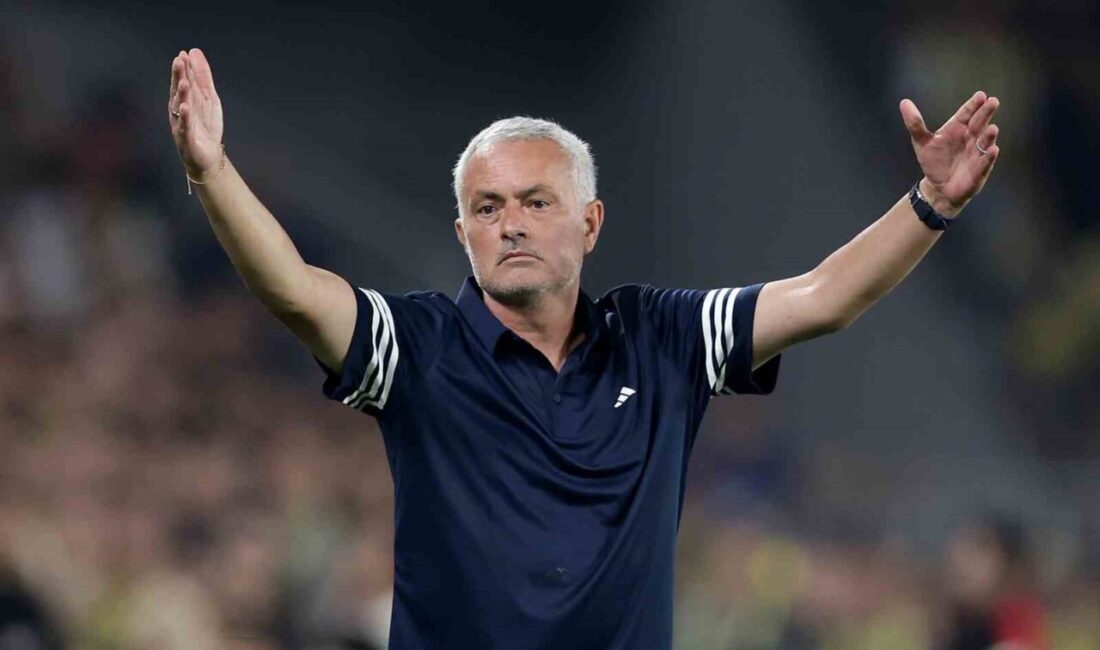 Portekizli teknik adam Jose Mourinho, kariyerinde rakip olduğu Feyenoord’a karşı