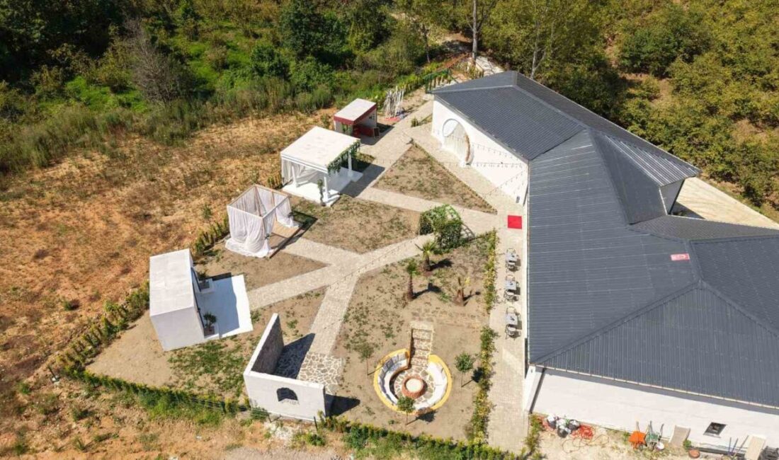 Trabzon’un Arsin ilçesi Gölcük Mahallesi’nde iki genç müteşebbis biraya gelerek