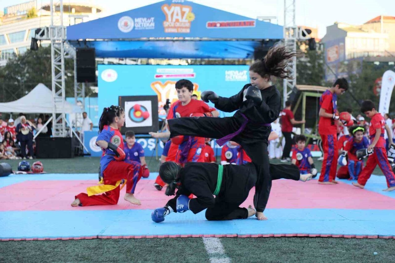 Kağıthane Belediyesi’nin 10 bin öğrenciye, 23 farklı branşta spor eğitiminin