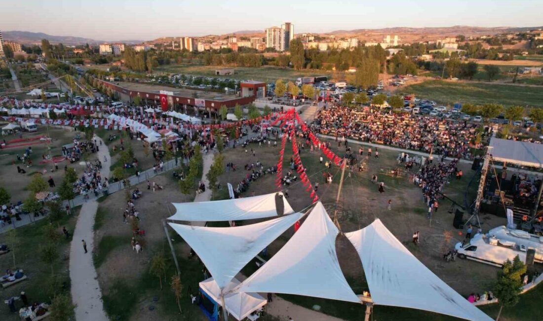 ANKARA (İHA) – Kahramankazan’da gerçekleştirilen Uluslararası Kavurma ve Gastronomi Festivali,