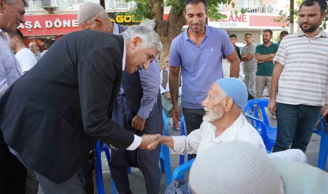 Adıyaman’ın Kahta Belediyesi’nin ev sahipliğinde Yüzüncü Yıl Parkı’nda düzenlenen halk