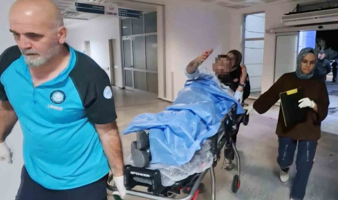 Aksaray’da tartıştığı arkadaşı tarafından kalçasından bıçaklanan şahıs, olayı görüntüleyen basın