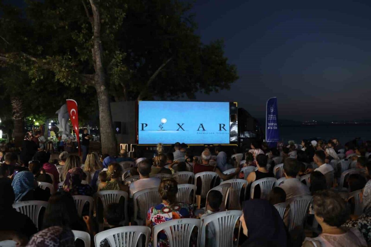 Bursa Büyükşehir Belediyesi, sıcak günlerin etkili olduğu yaz aylarında 7’den