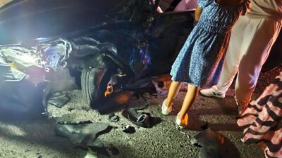 Bursa’nın İnegöl ilçesinde hafif ticari araç ile otomobilin kafa kafaya