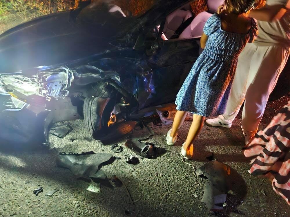 Bursa’nın İnegöl ilçesinde hafif ticari araç ile otomobilin kafa kafaya