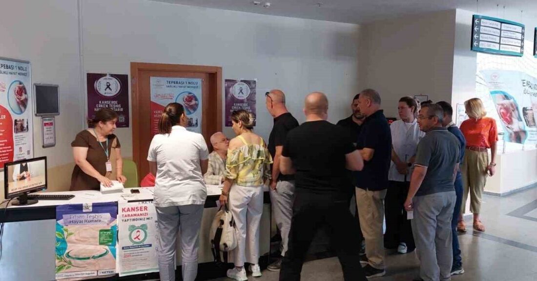 Eskişehir İl Sağlık Müdürü Doç. Dr. Yaşar Bildirici ve beraberindeki