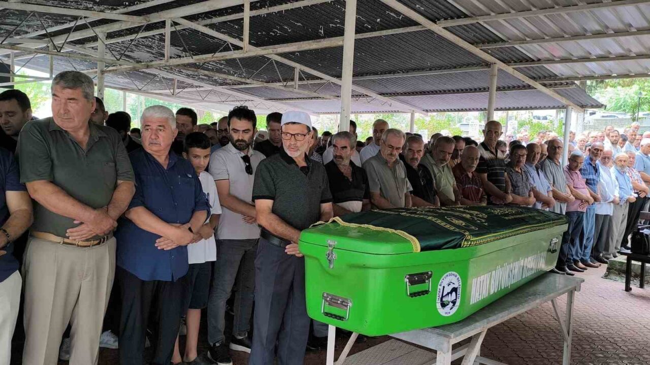 Hatay’ın Dörtyol ilçesinde görev yapan İngilizce öğretmeni Tuğba Soylu, kansere