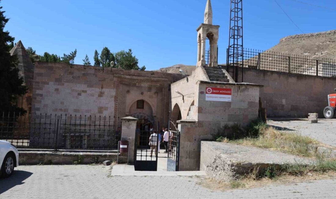 Nevşehir Hacı Bektaş Veli Üniversitesi Rektörü Prof. Dr. Semih Aktekin;