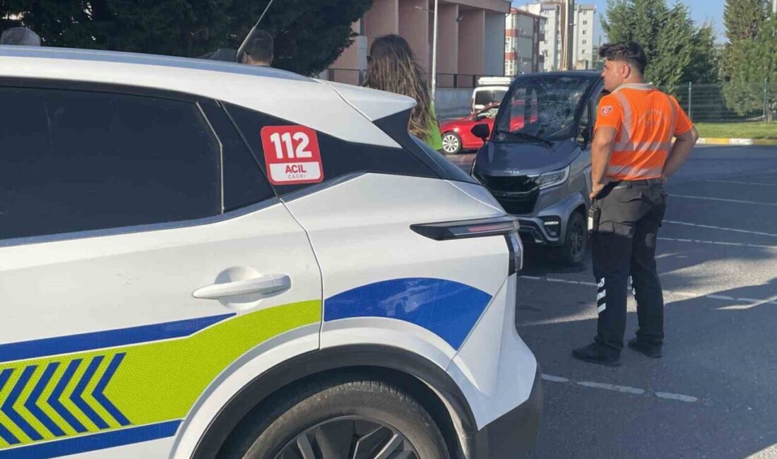 Tekirdağ Kapaklı ilçesinde elektrikli otomobil ile scooterin çarpışması sonucu meydana