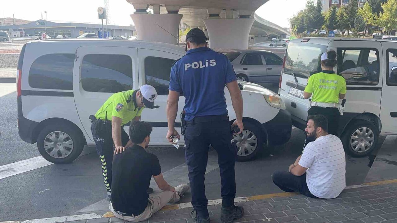 Tekirdağ’ın Kapaklı ilçesinde polis ekipleri, yaralanmalı trafik kazası tatbikatında gerçeğini