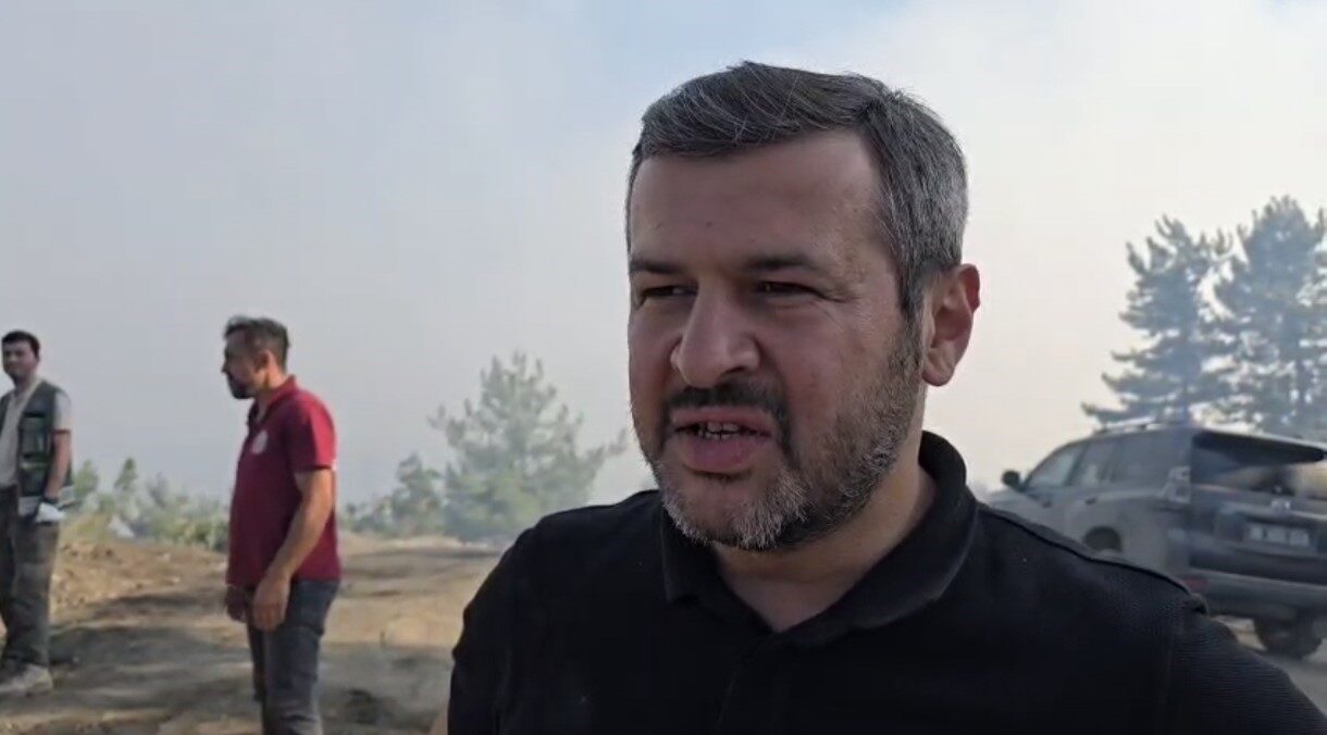 Karabük Belediye Başkanı Özkan Çetinkaya, yangın bölgesinde incelemelerde bulunarak, “Yerleşim