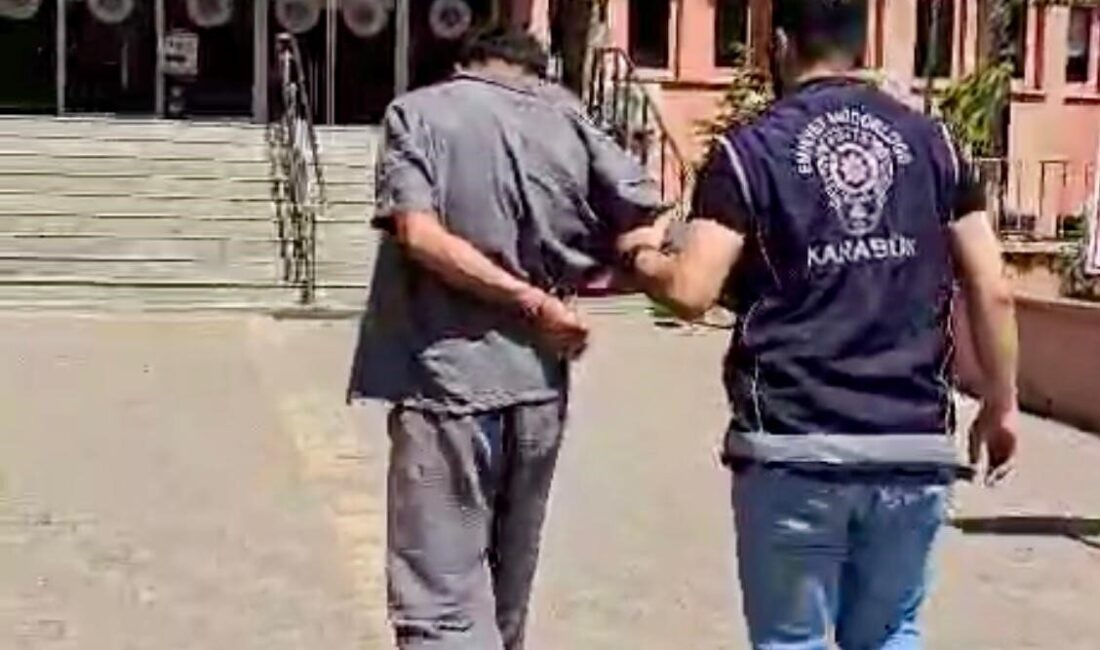 Karabük’te meydana gelen motosiklet hırsızlığı olayının şüphelisi, polis ekiplerince yakalanırken