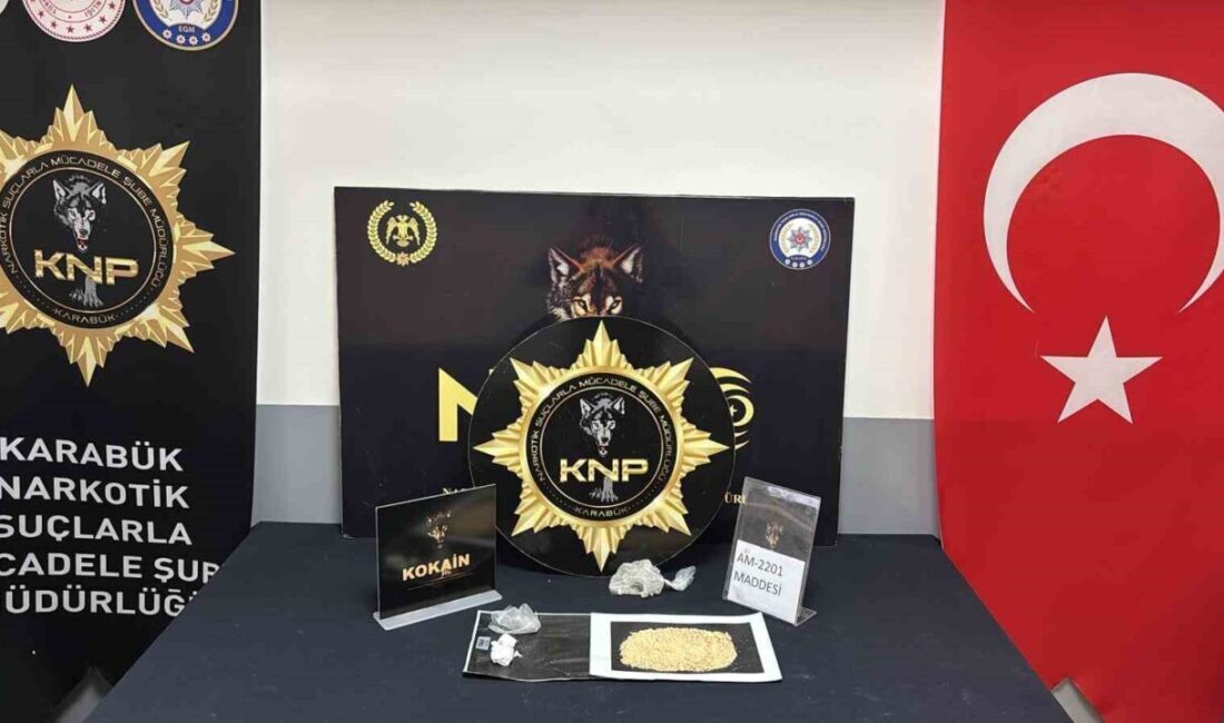 Karabük’te düzenlenen uyuşturucu operasyonlarında gözaltına alınan 6 şüpheliden 1’i çıkarıldığı