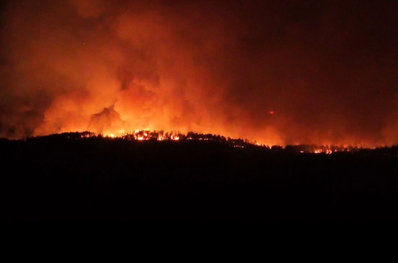 Karabük’te 7 saat önce başlayan orman yangınını söndürme çalışmaları aralıksız