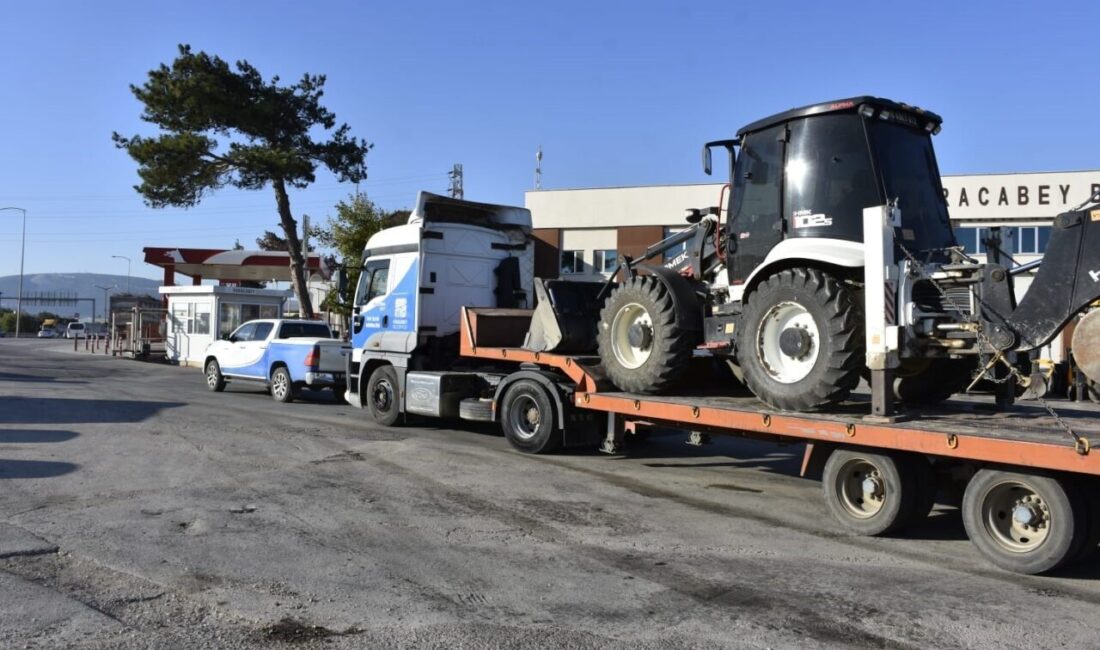 Karacabey Belediyesi, Çanakkale’de çıkan orman yangınına müdahaleye destek amacıyla 4