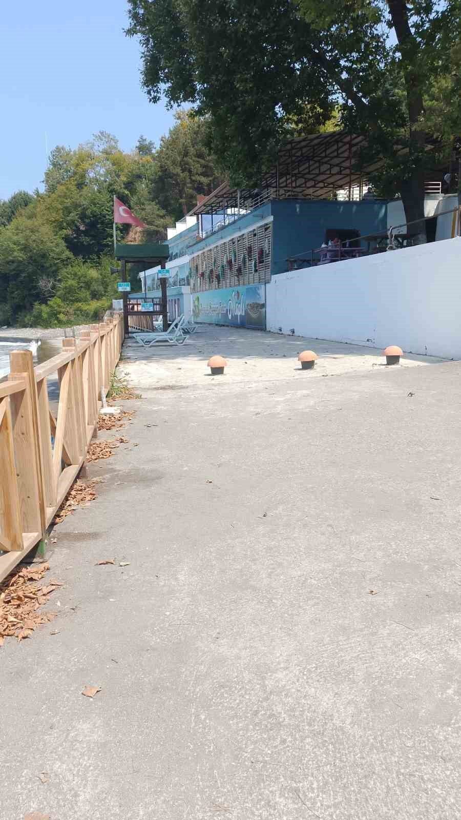 Zonguldak’ın Alaplı denize kıyısı bulunan Belediye Plajları, ve sahil kenarlarında