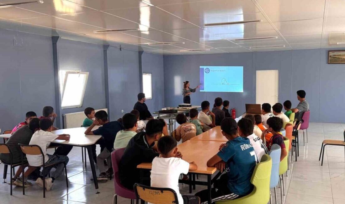 Karakoyunlu Kaymakamlığı bünyesinde yaz Kur’an Kursu’na devam eden çocuk ve