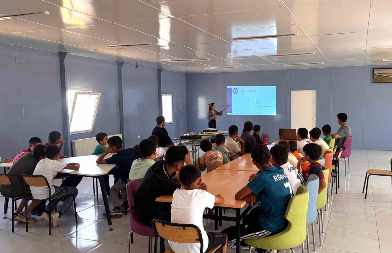 Karakoyunlu Kaymakamlığı bünyesinde yaz Kur’an Kursu’na devam eden çocuk ve