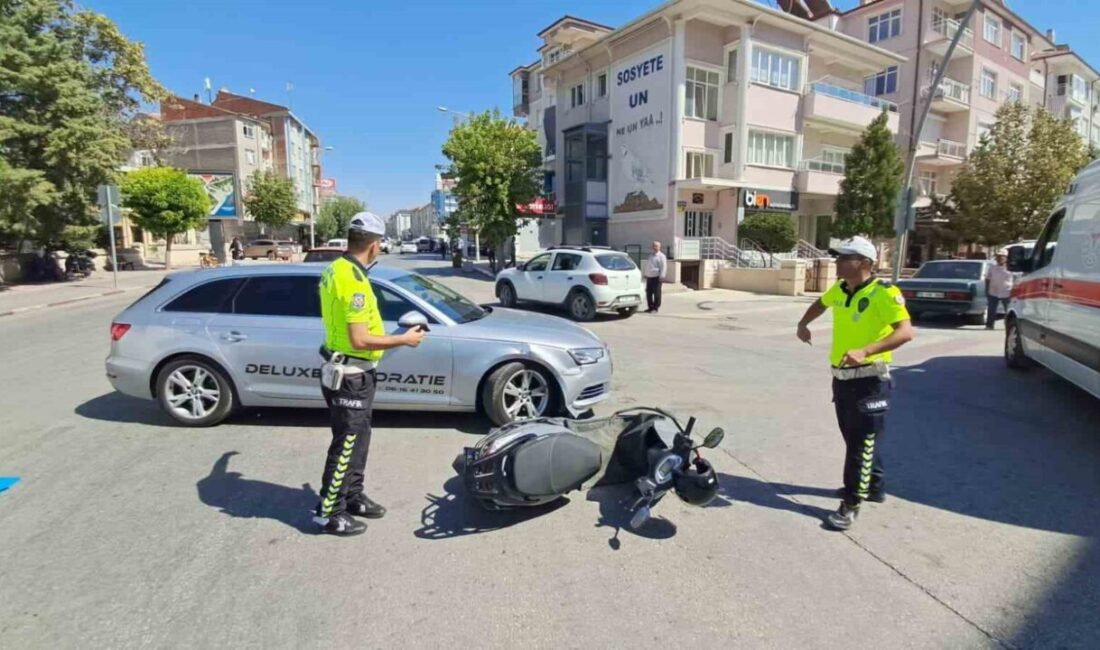 Karaman’da gurbetçi vatandaşın kullandığı otomobil ile motosikletin çarpışması sonucu meydana