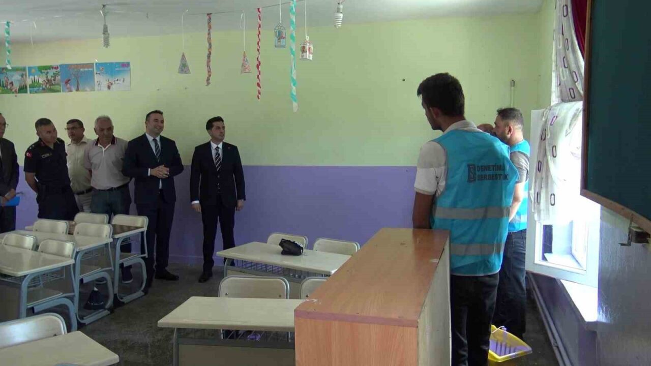 Karaman’ın Ermenek ilçesinde Denetimli Serbestlik Müdürlüğü koordinasyonunda yükümlüler köy okullarının
