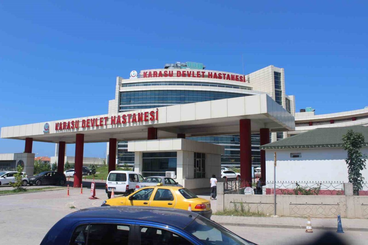 Karasu Devlet Hastanesi, uzman hekim ve personel atamalarıyla sağlık hizmetlerindeki