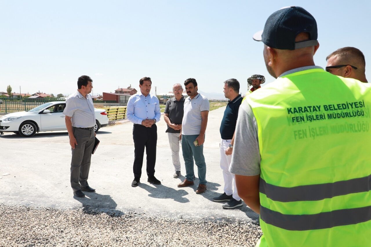 Konya’nın merkez Karatay İlçe Belediyesi, asfalt çalışmalarına devam ediyor. Altyapısı