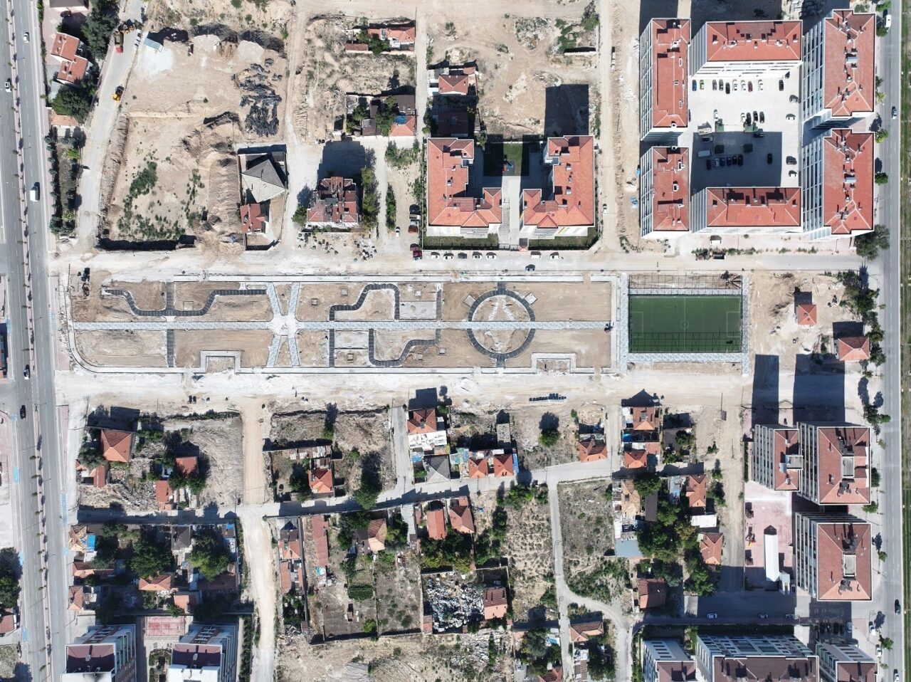 Konya’nın merkez Karatay İlçe Belediyesi, Çimenlik Mahallesi’ne 16 bin metrekarelik