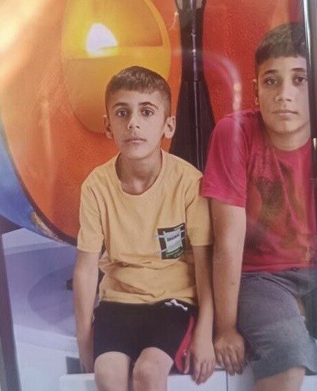 Mersin’in Tarsus ilçesinde baraj gölüne düşen kardeşlerden biri hayatını kaybetmiş,