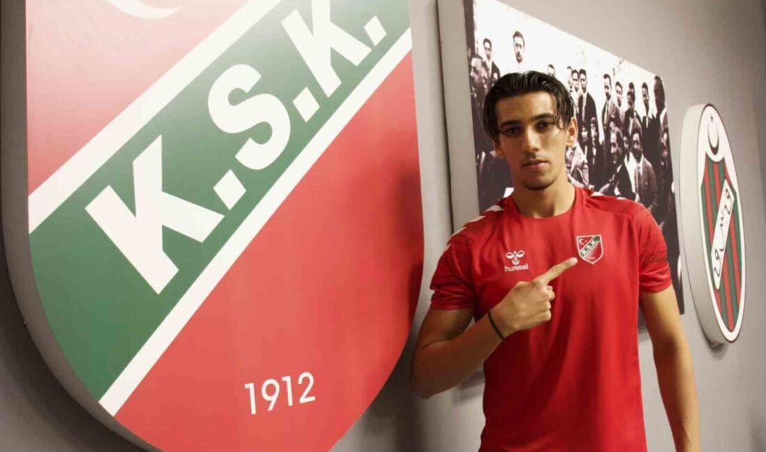 Karşıyaka, son olarak Adanaspor forması giyen 22 yaşındaki savunma oyuncusu