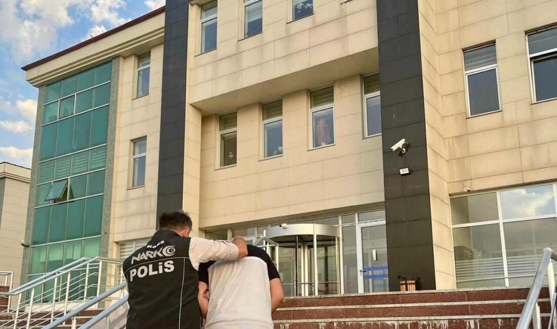 Kars’ta hakkında kesinleşmiş hapis cezası bulunan uyuşturucu taciri yakalandı. Kars