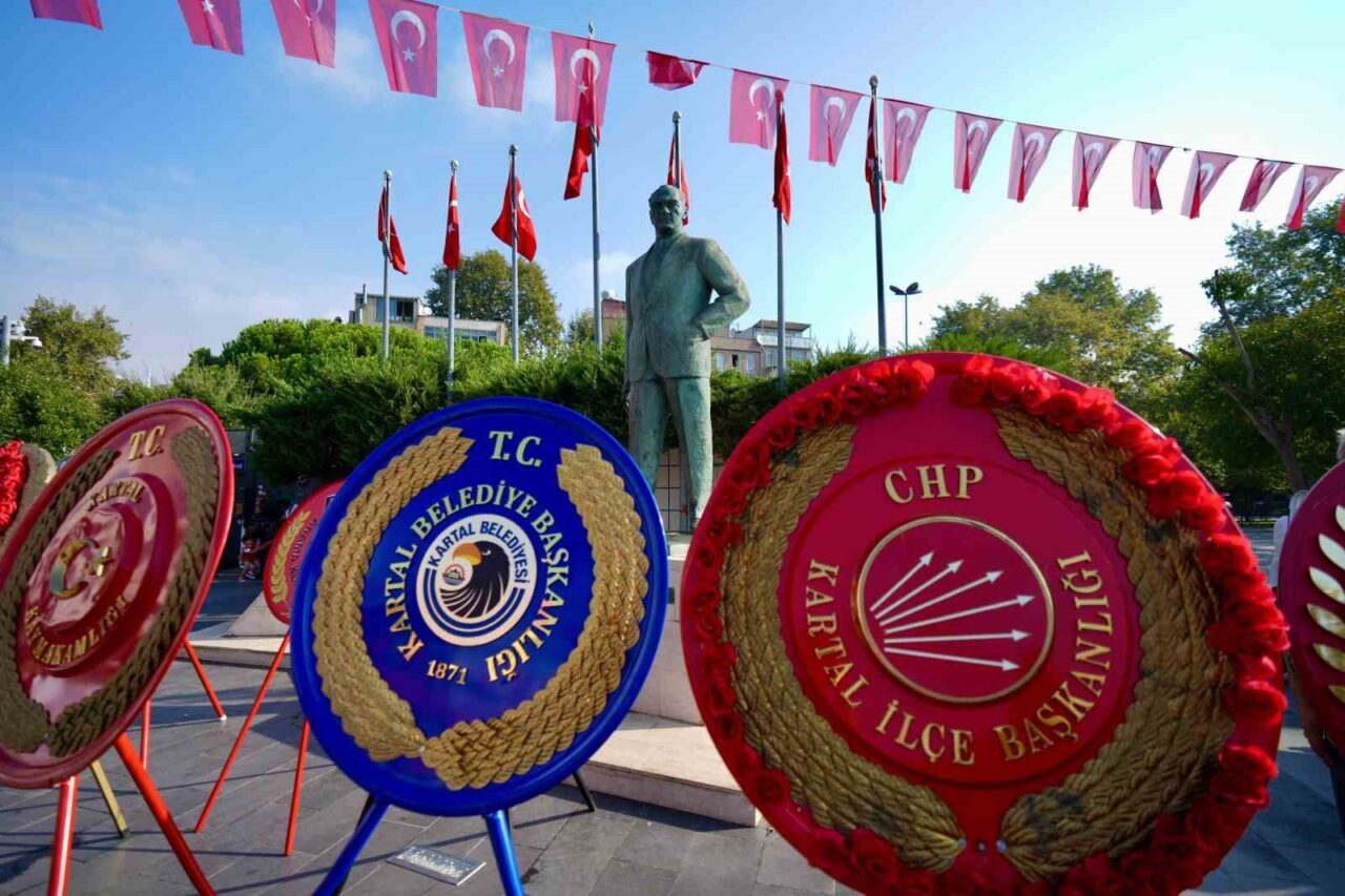 Kartal’da 30 Ağustos Zafer Bayramı’nın 103’üncü yıl dönümü, düzenlenen törenlerle