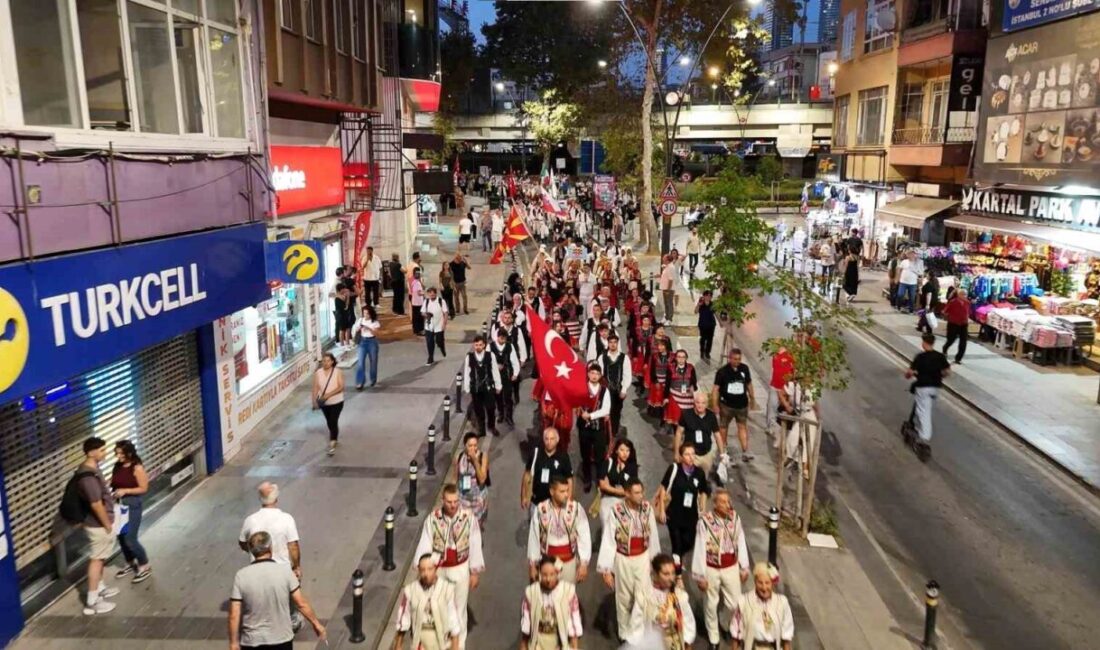 Kartal Belediyesi’nin ev sahipliğinde düzenlenen 4’üncü Uluslararası Halk Oyunları Festivali,