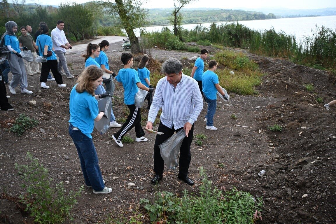 Kartepe Belediyesince düzenlenen “Gençlik ve Gelişim Kampı”nda gençler, dört gün