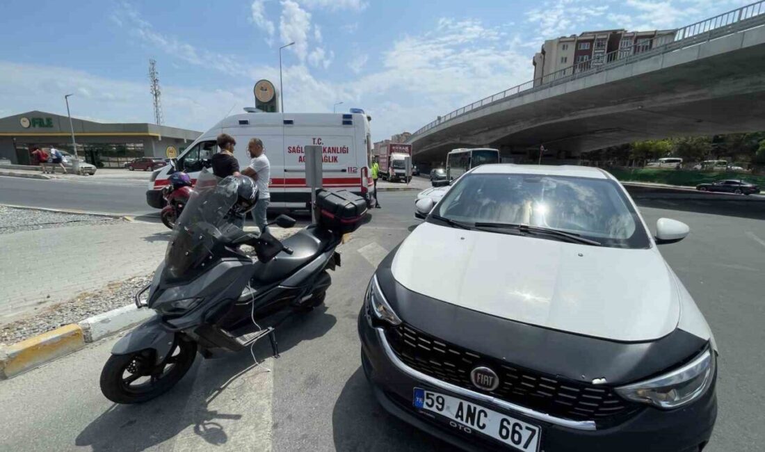 Tekirdağ Kapaklı ilçesinde kavşakta otomobil ile motosikletin çarpışması sonucu meydana