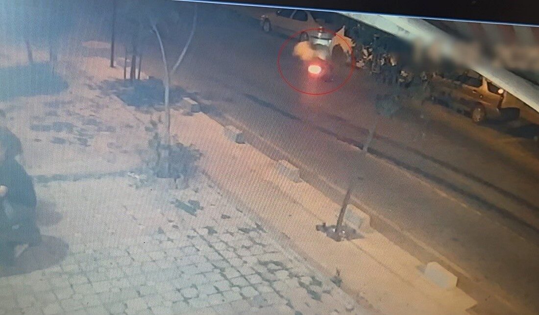 Tekirdağ Çorlu’da yokuş aşağı seyrederken kaygan zemine kapılarak sürücüsünün direksiyon