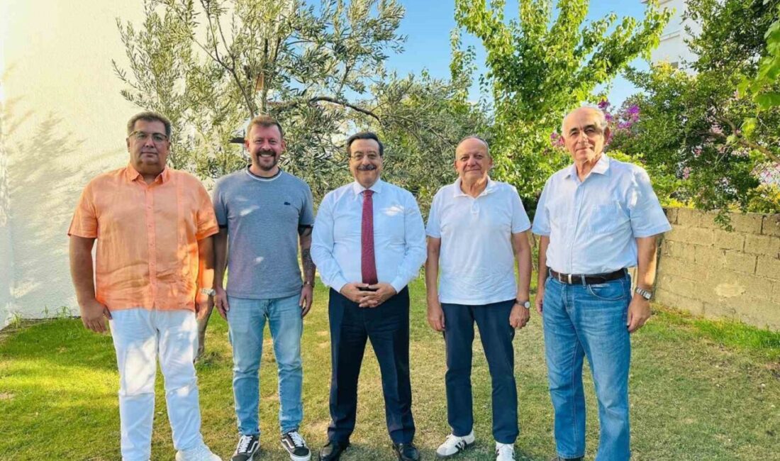 Balıkesir’in Burhaniye Kaymakamı Cumali Atilla, Burhaniye Zeytin Üreticileri Derneği Başkanı