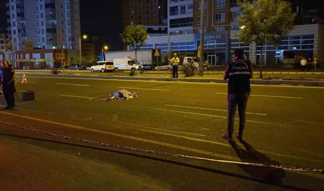 Kayseri’nin Melikgazi ilçesinde yaşanan feci trafik kazasında, yolun karşısına geçmek