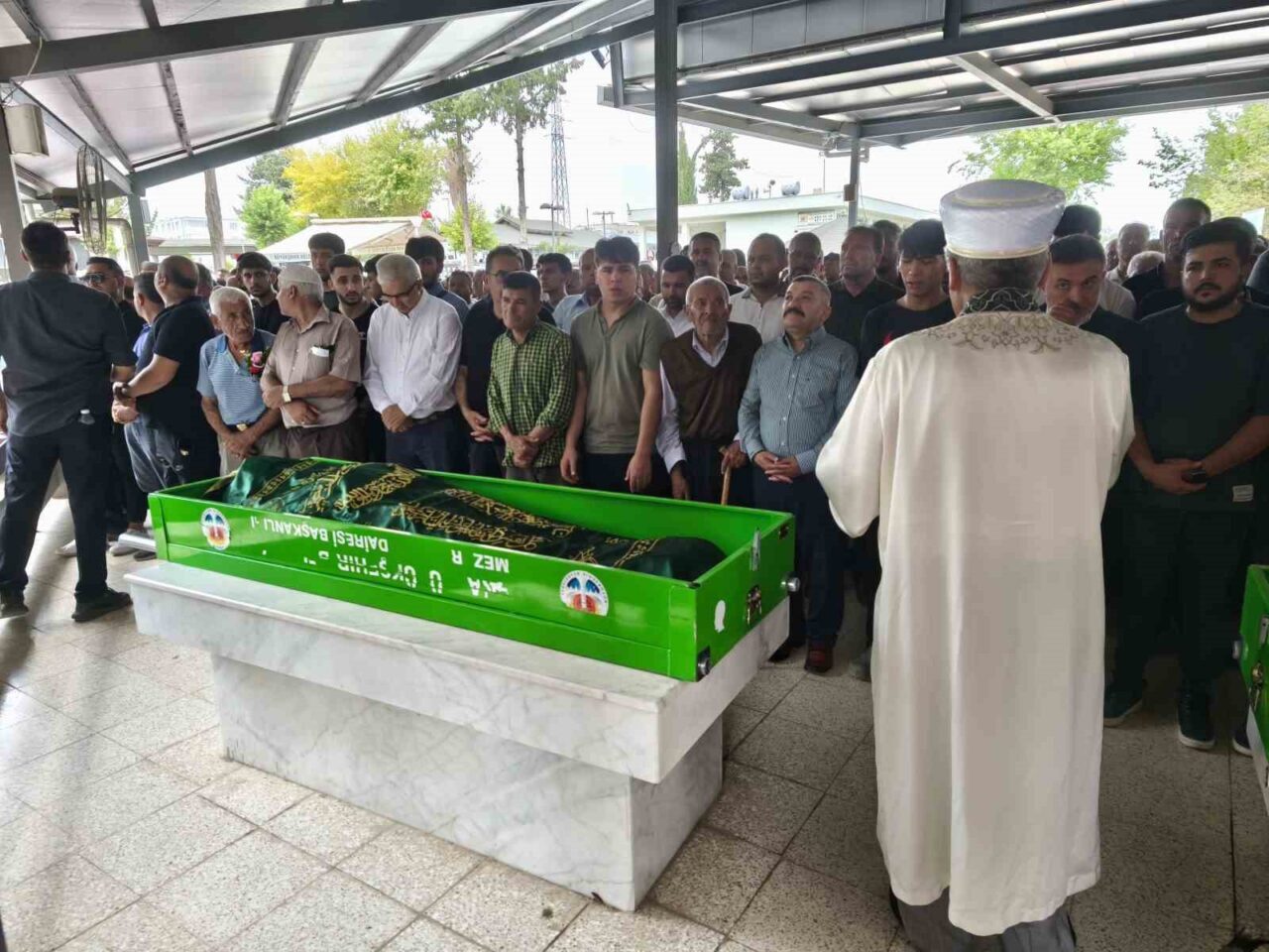 Adana’nın Feke ilçesinde kullandığı traktörün devrilmesi sonucu hayatını kaybeden AK