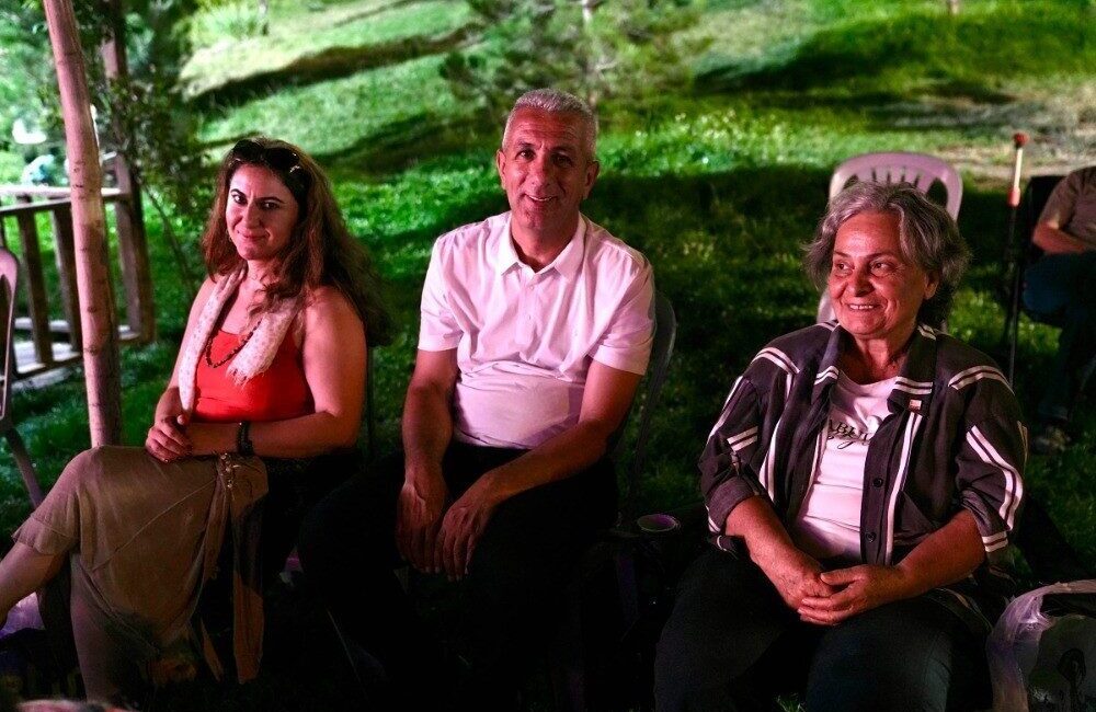 Keçiören Belediyesi tarafından vatandaşlara açık hava sineması etkinliği düzenlendi. Keçiören