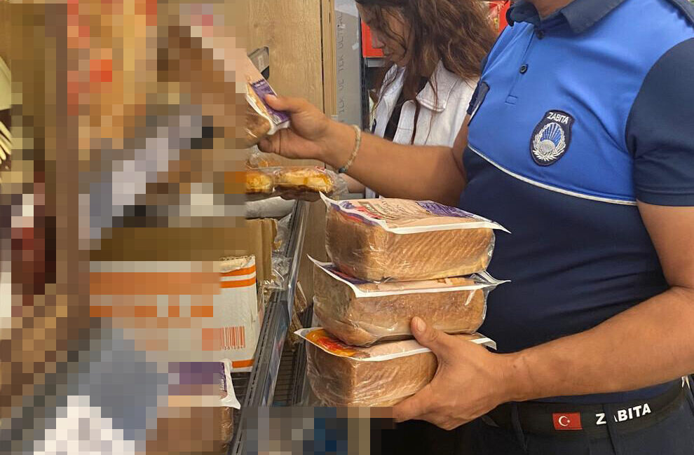 Kemer Belediyesi Zabıta Müdürlüğü ekipleri Kuzdere Mahallesi’nde faaliyet gösteren zincir