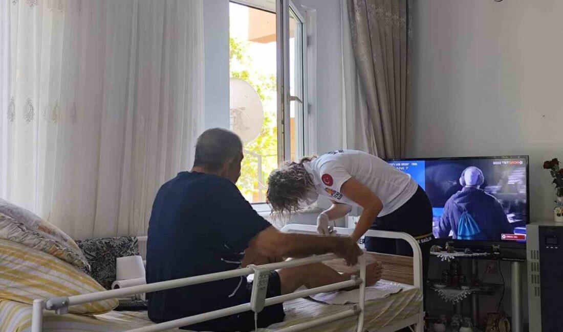 Kemer Belediyesi, sosyal belediyecilik projeleri kapsamında Kemer’de yaşayan 75 yaş