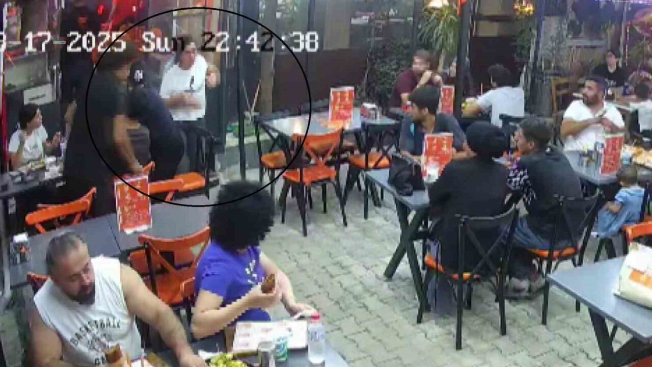 Hatay’da köfte yerken nefes almakta güçlük çeken kadını heimclich manevrasıyla