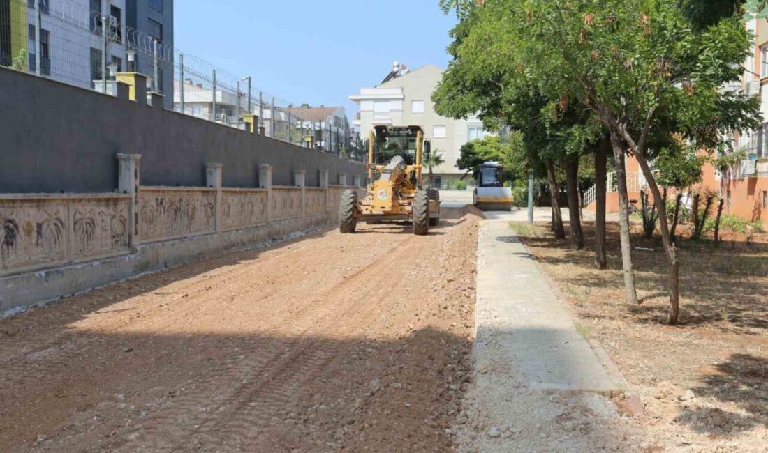 Kepez Belediyesi, Gazi Mahallesi’nde bulunan TOKİ konutlarında ulaşımı kolaylaştırmak ve