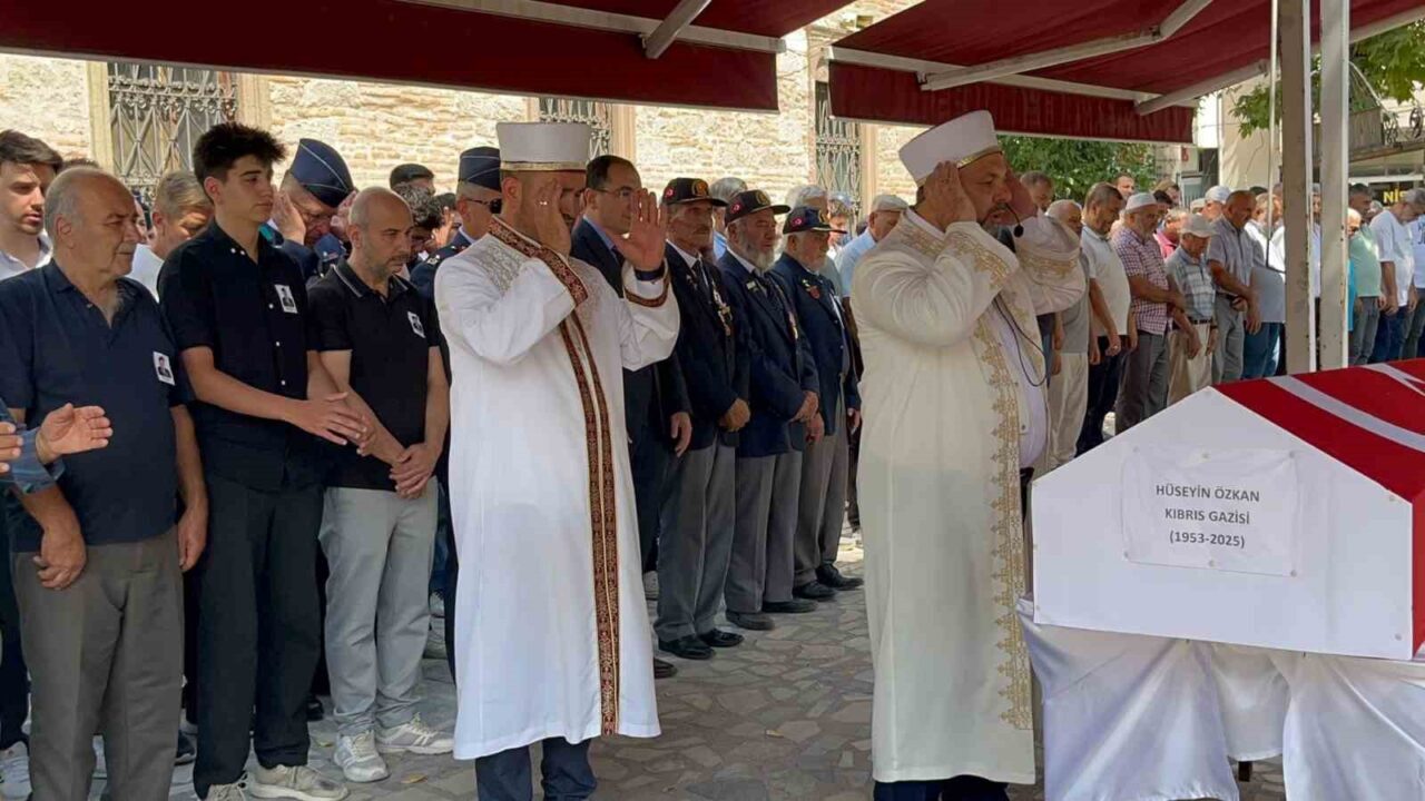 Kütahya’nın Tavşanlı ilçesinde hayatını kaybeden 72 yaşındaki Kıbrıs gazisi Hüseyin